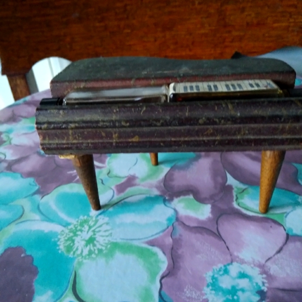 Vtg Bouton Piano Perfume Ensemble